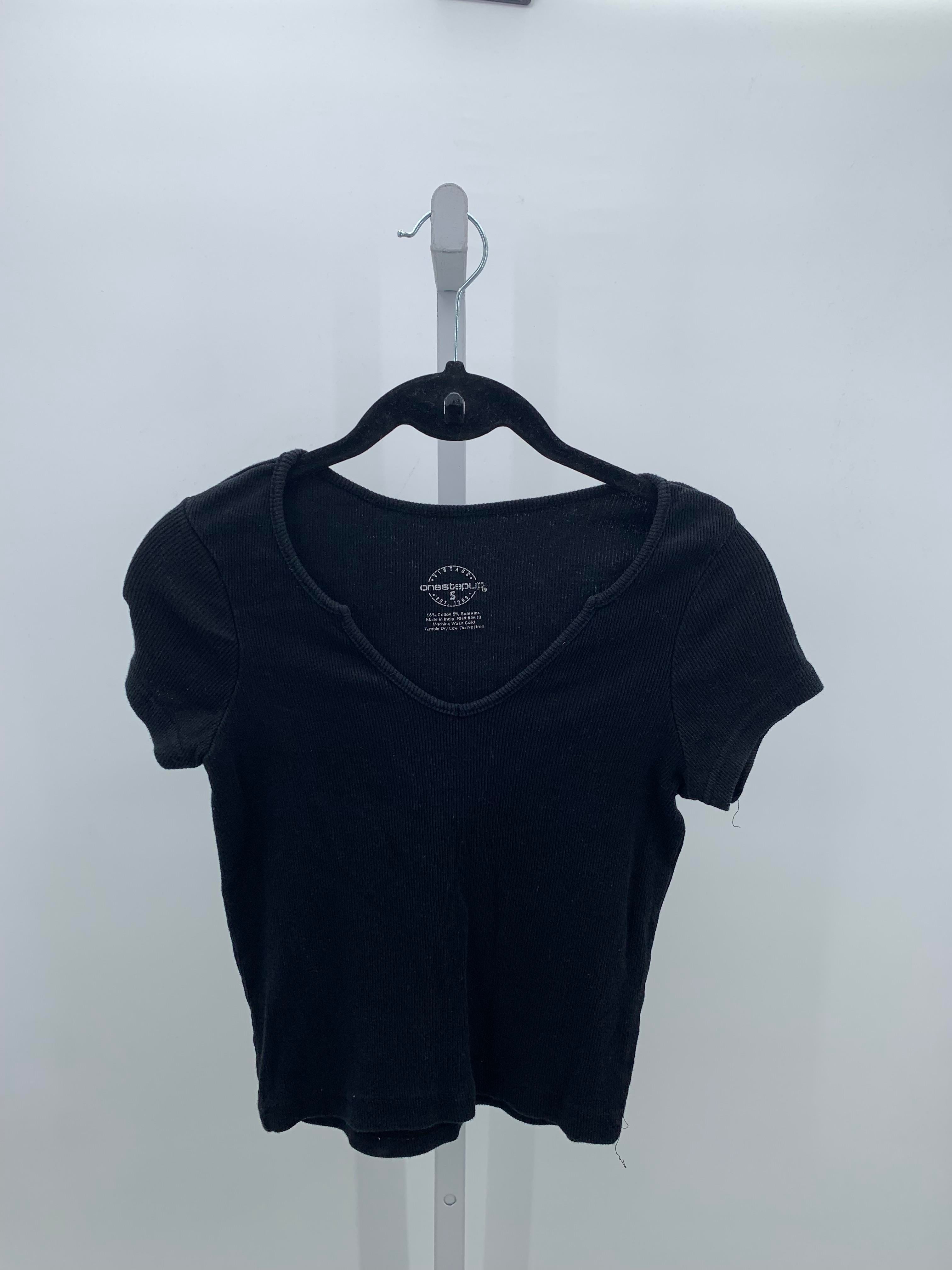 One Step Up Size Small Juniors Short Sleeve Shirt