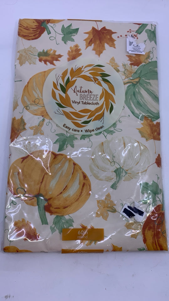 NIP AUTUMN BREEZE PUMPKIN VINYL TABLECLOTH.