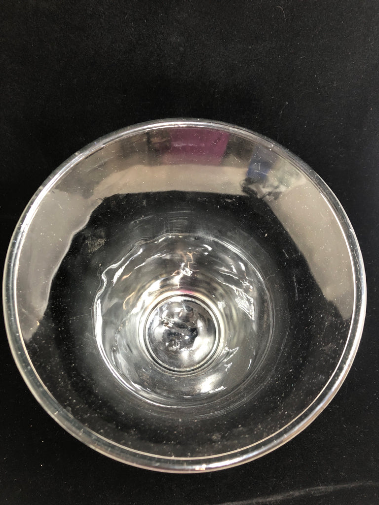 GRAY TINTED LG GLASS VASE.