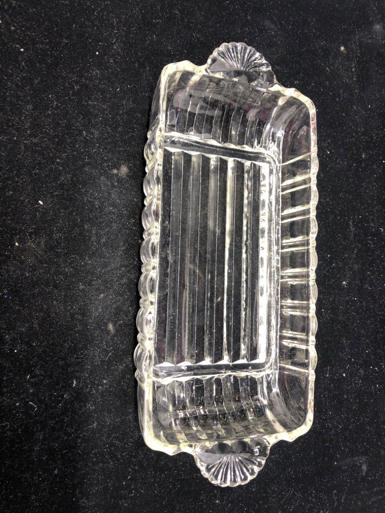 SMALL RIBBED GLASS CONDIMENT TRAY.