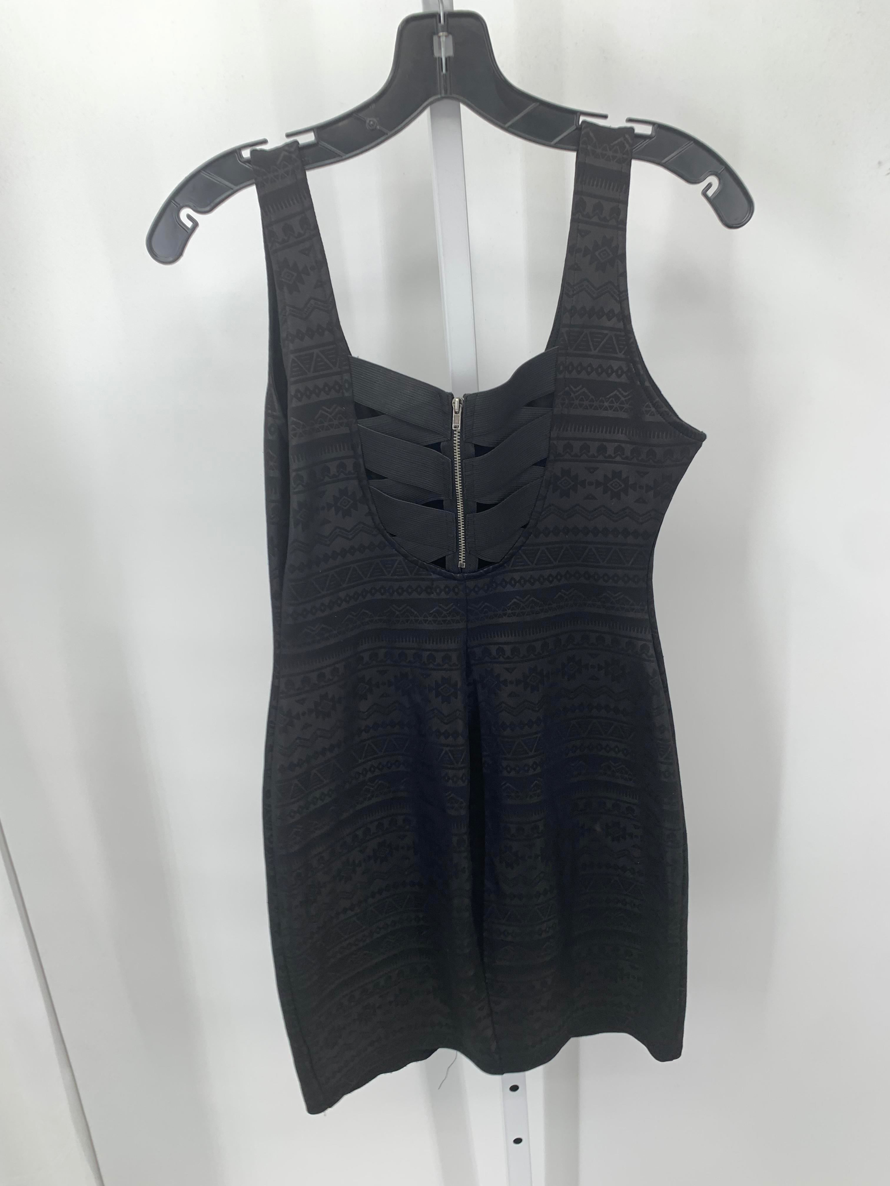 Material Girl Size Medium Juniors Sundress