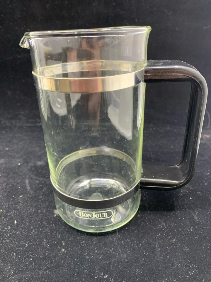 SMALL GLASS FRENCH PRESS.