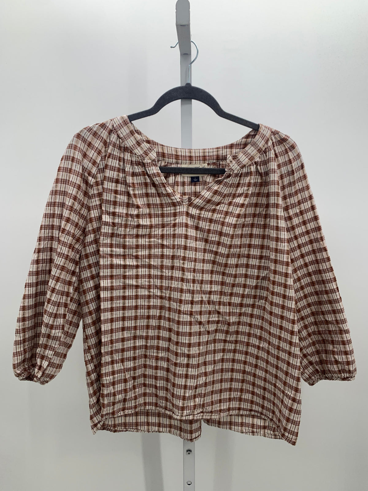 Universal Thread Size Large Misses 3/4 Sleeve Shirt