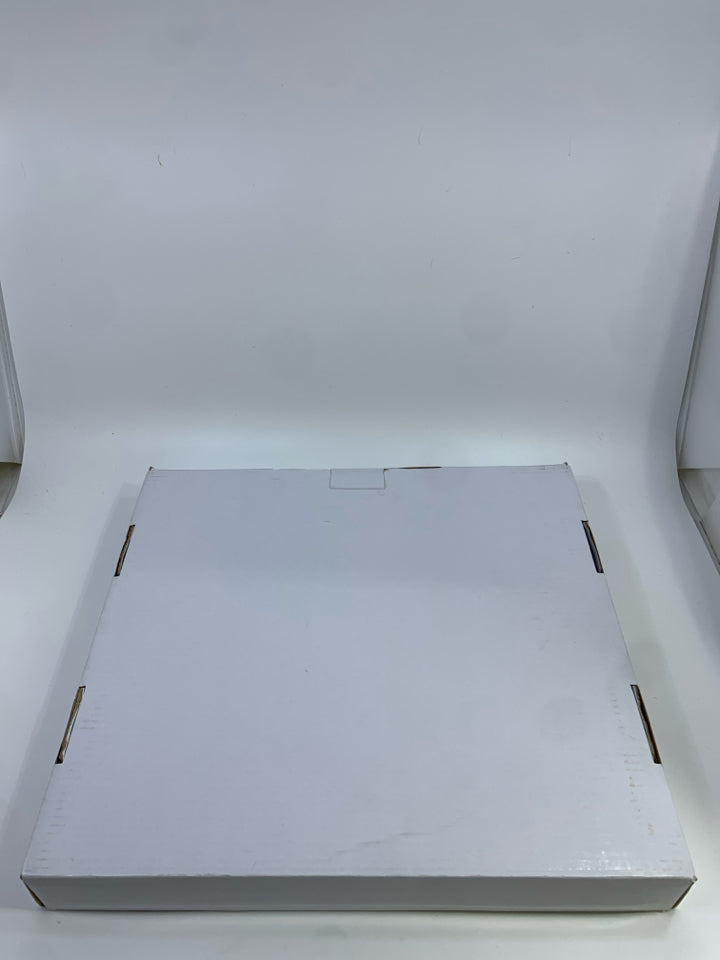 NIB LENPORL BODY TALKING SCALE.