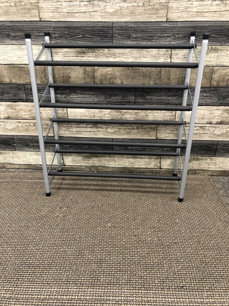 METAL SHOE RACK W/EXPANDABLE POLES.