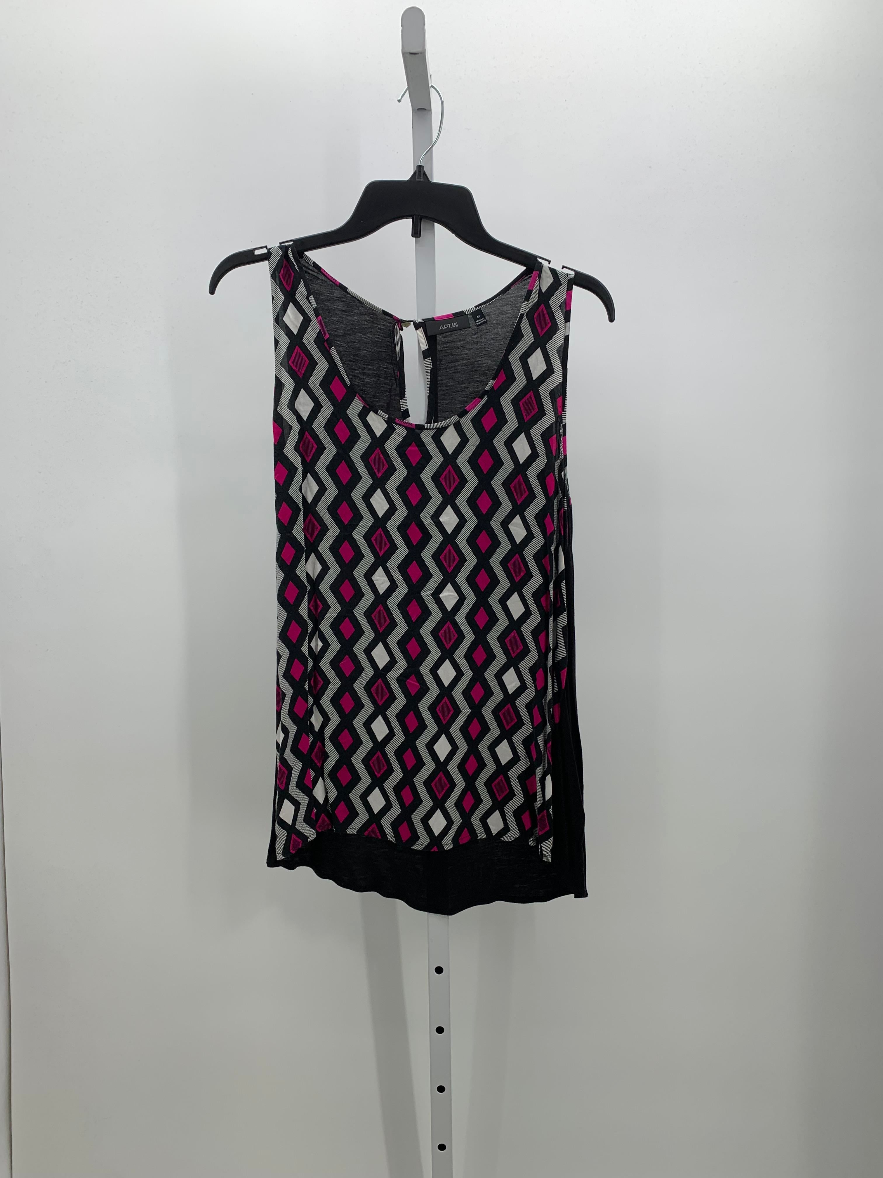 Apricot Size Medium Misses Sleeveless Shirt