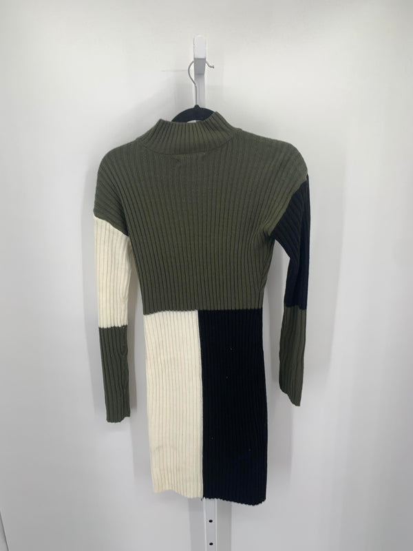 Size Small Misses Long Sleeve Dress