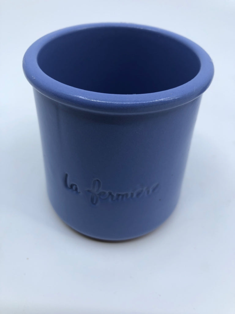 LIGHT BLUE CERAMIC PLANTER.