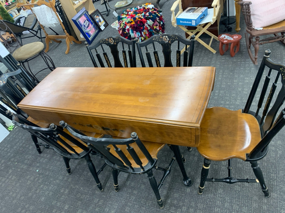 VTG MAPLE/BLACK DROP LEAF DINING TABLE W/ 6 CHAIRS.