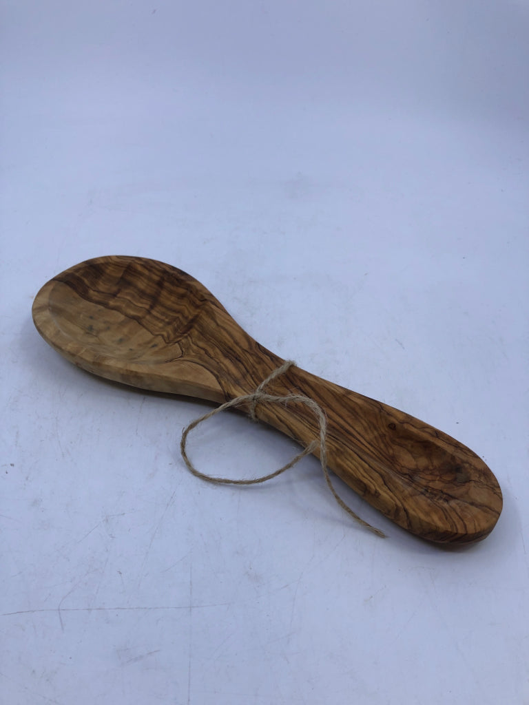 WOOD SPOON REST.