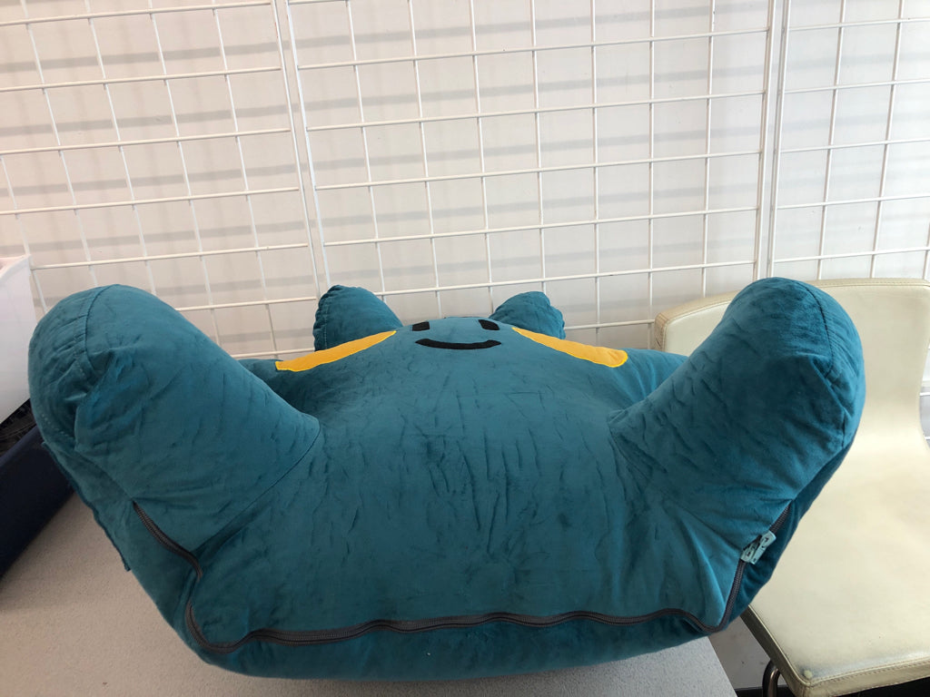 BLUE STAR BACK PILLOW.