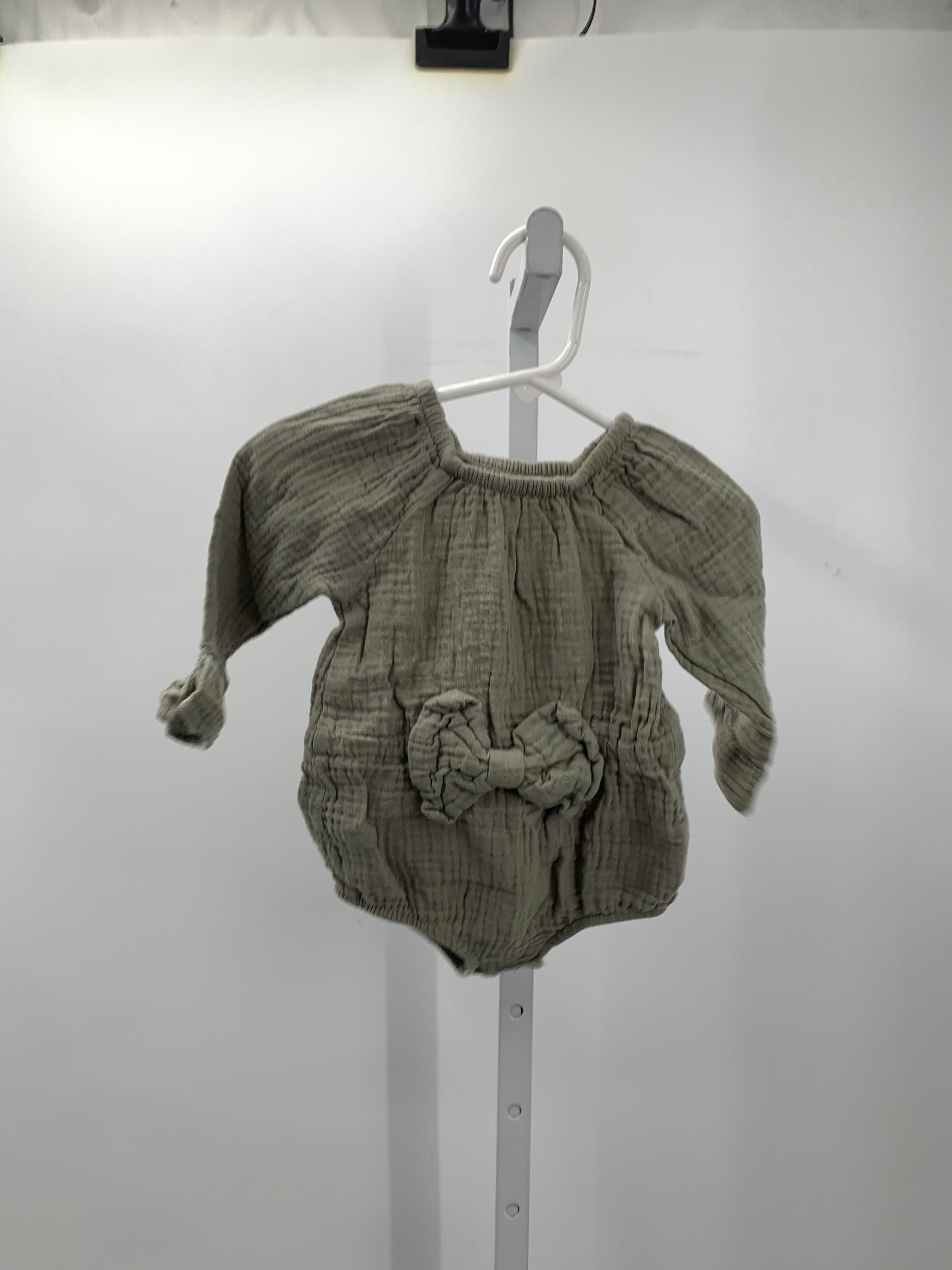 Grayson Size 6-9 mon Girls Long Slv. Romper