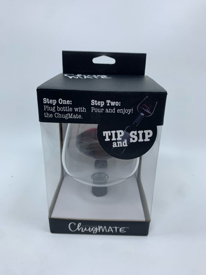NIB CHUG MATE WINE BOTTLE TOPPER.