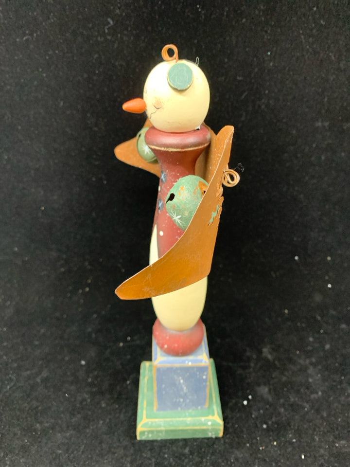 PRIMITIVE "LET IT SNOW" PEDESTAL SNOWMAN WITH WINGS.