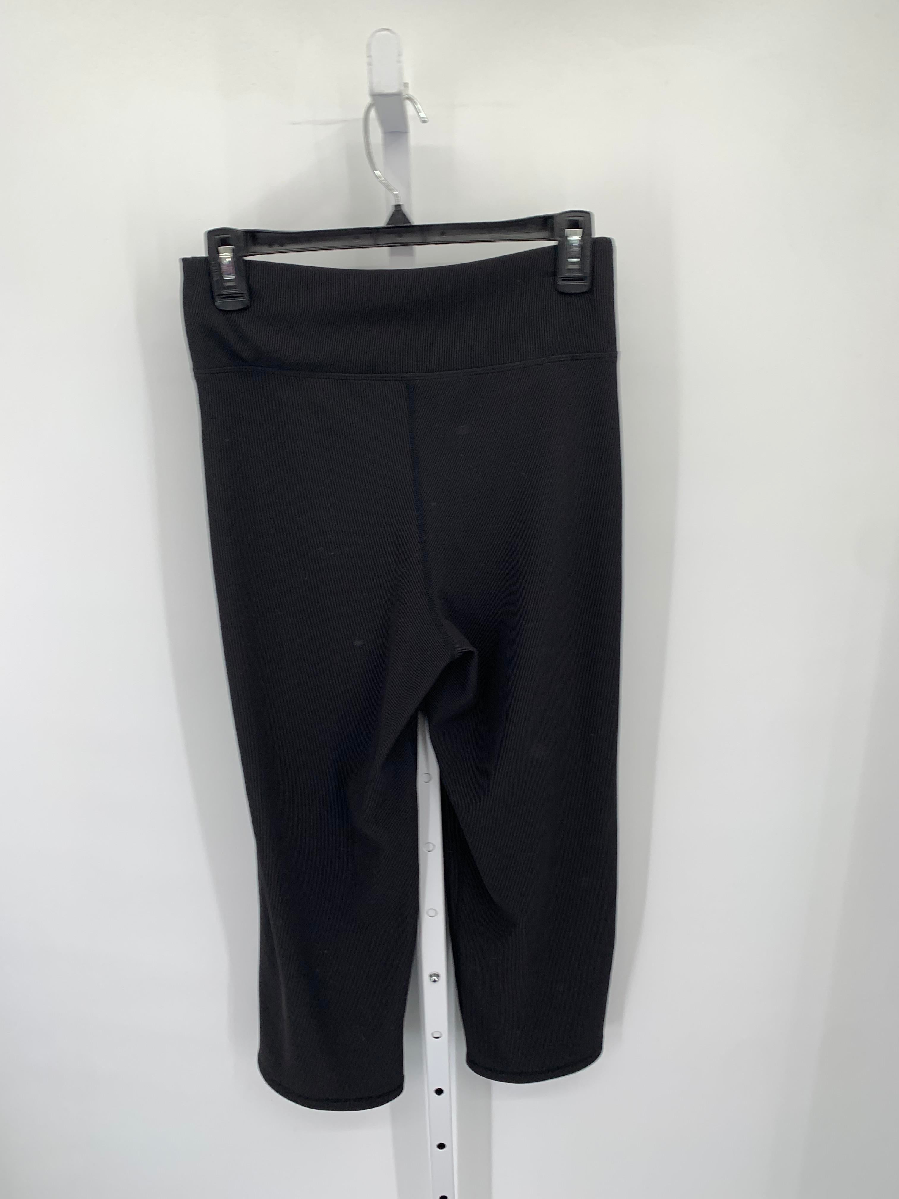 Size Medium Misses Cropped Pants