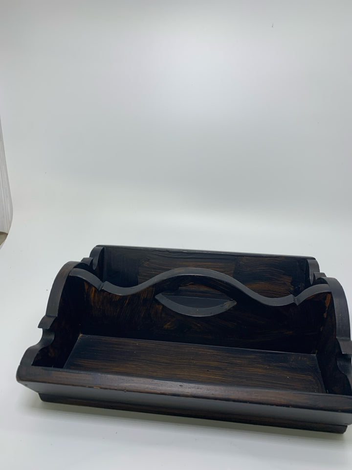 DIVIDED WOOD TRAY W/ HANDLE IN CENTER.