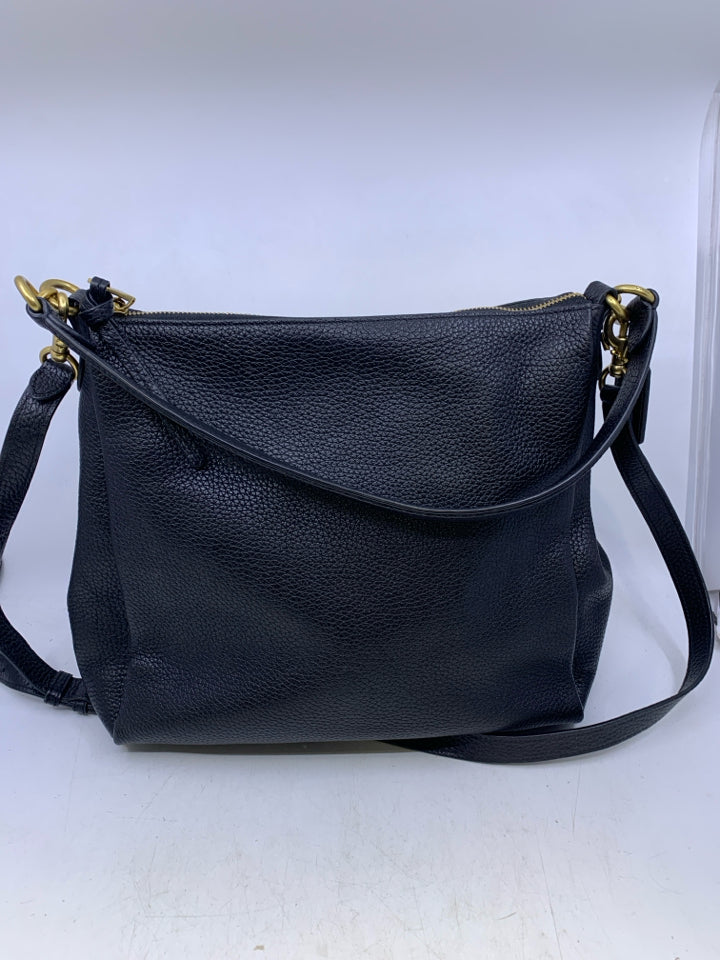 Coach 93811 Shay Shoulder Bag