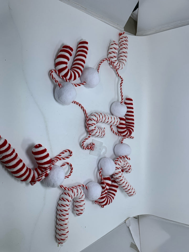 CANDY CANE GARLAND.