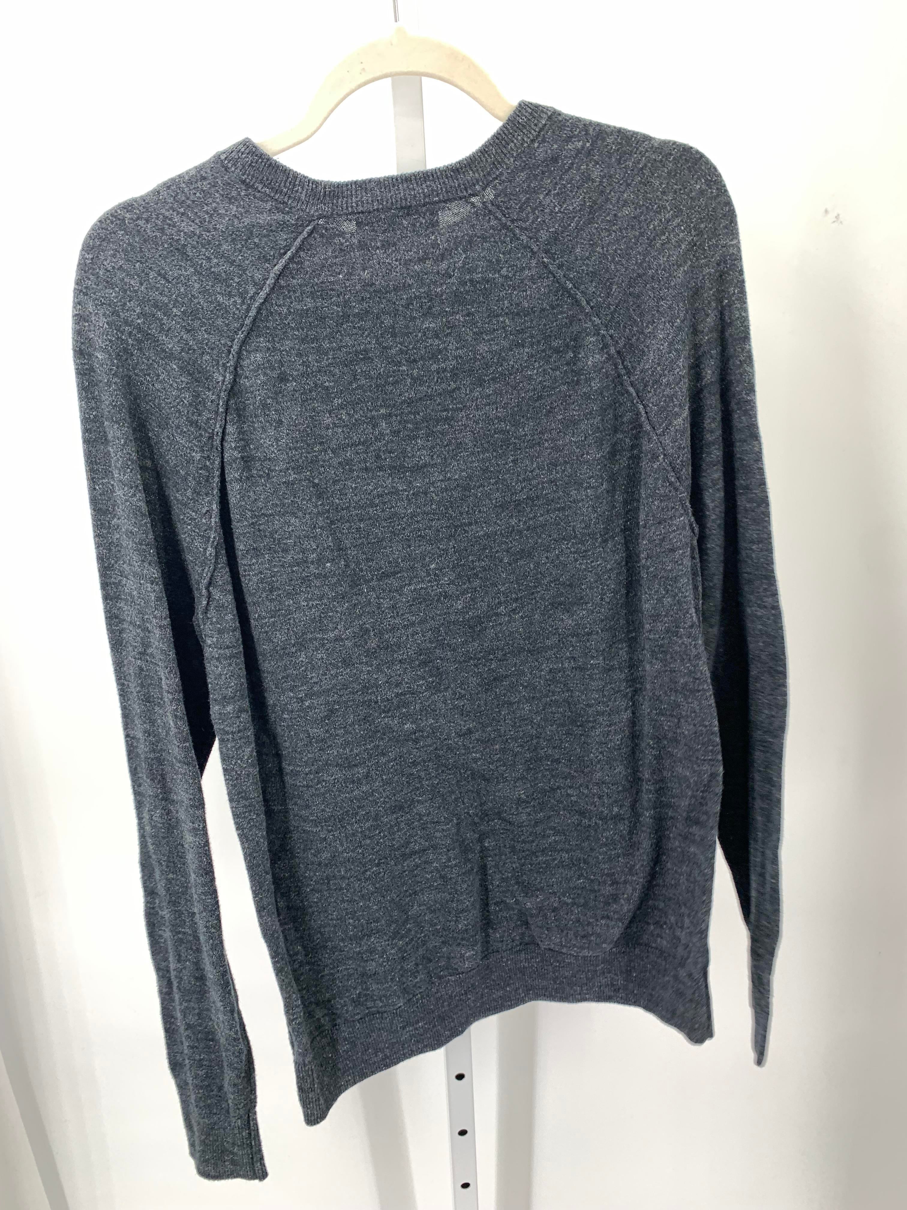 Old Navy Size Medium Young Men's Long Sleeve Sweater