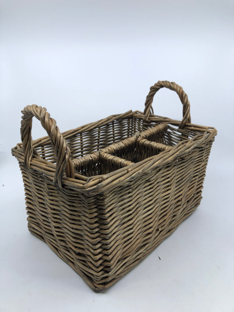 DIVIDED WICKER BASKET.