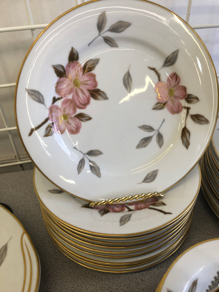 66 PC SVC 10 PINK FLORAL W/ GOLD RIM NORITAKE .