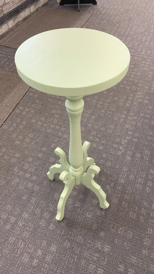 GREEN PAINTED PEDESTAL BASE PLANT STAND.