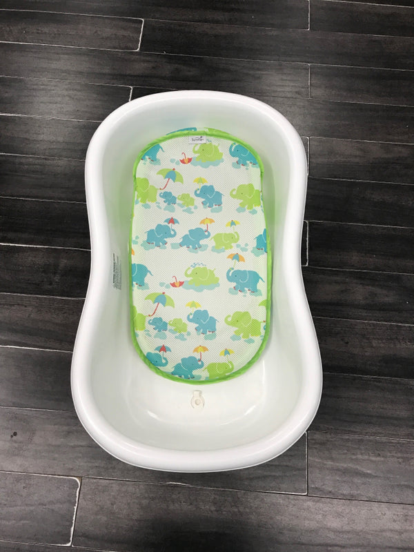 Summer Infant Newborn to Toddler Bath Center  - Bathtub Includes Four Stages tha