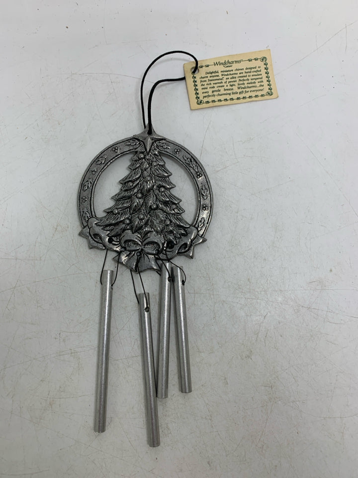 WINDCHARMS CHRISTMAS TREE SMALL WINDCHIME.