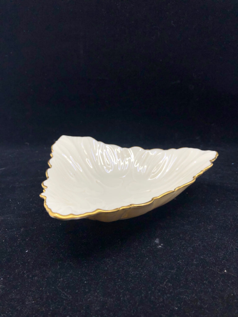 LENOX CREAM TRIANGLE FEATHER BOWL.