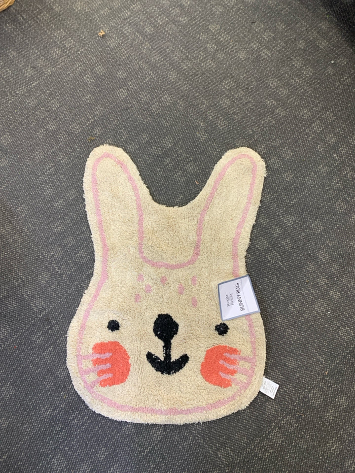 NWT BUNNY RUG.