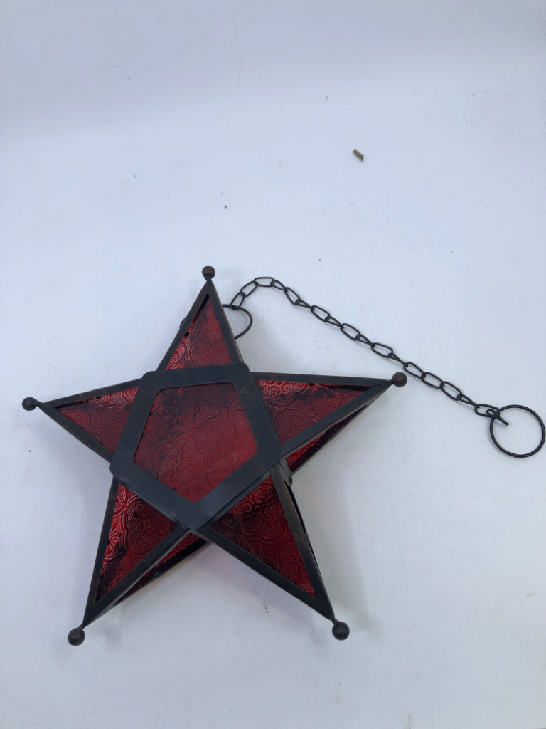 GLASS STAR TEA LIGHT HOLDER.