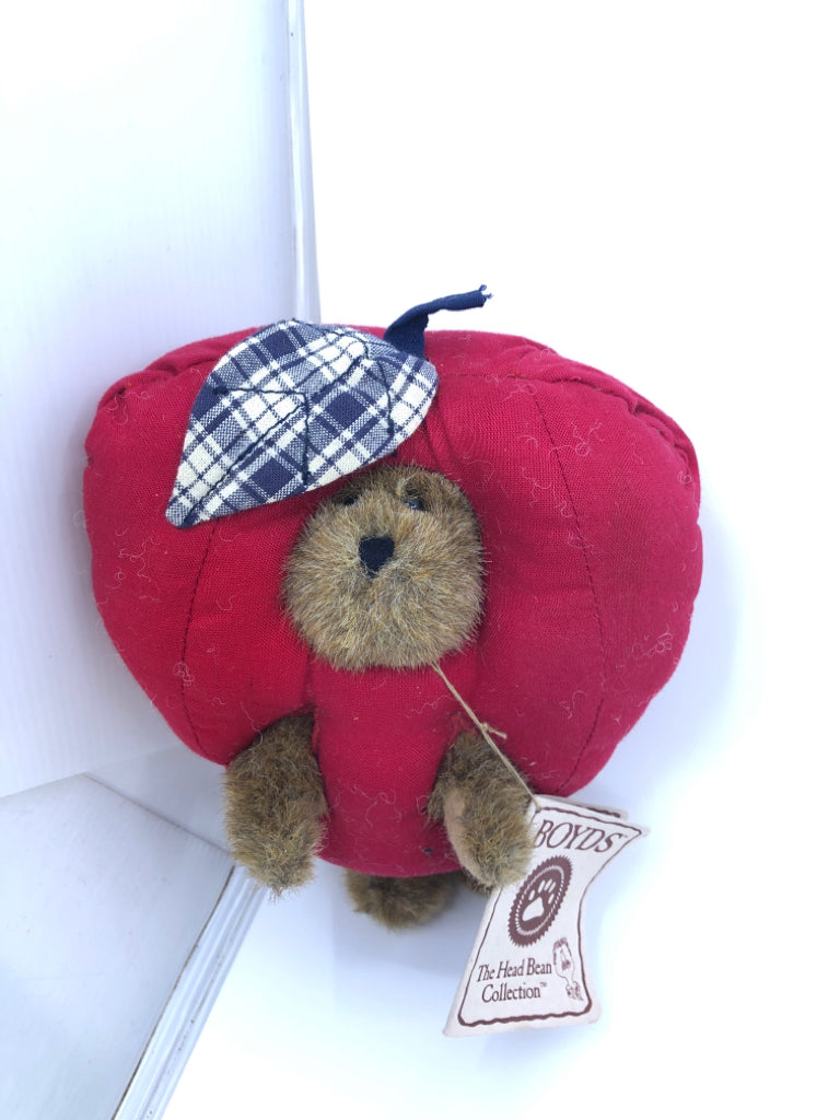 BOYDS BEAR IN APPLE COSTUME.