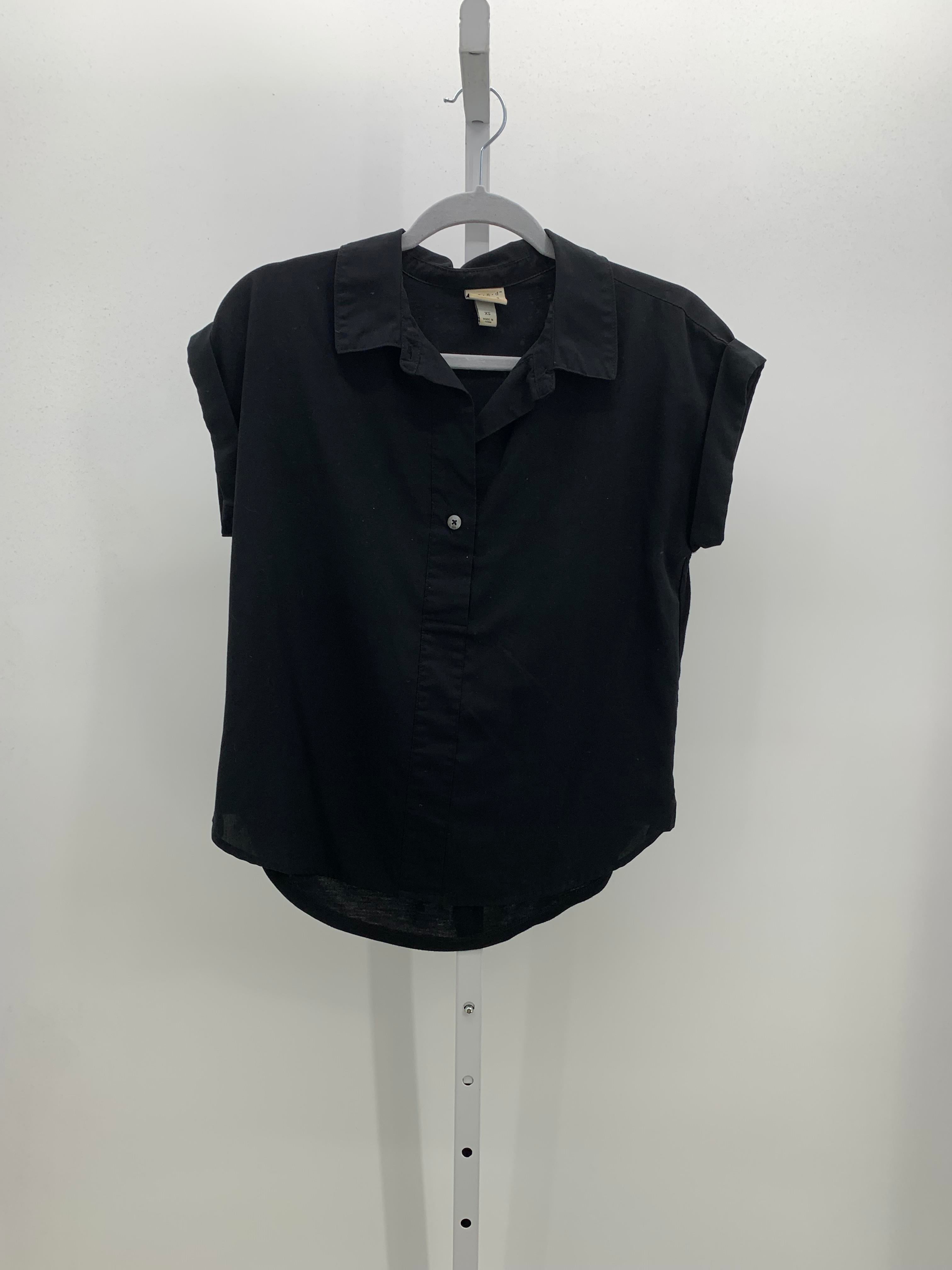 A New Day Size X Small Misses Sleeveless Shirt