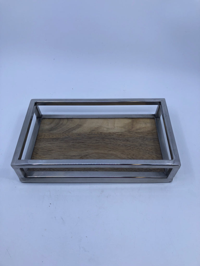 SILVER METAL ACCENTS + WOOD TRAY.