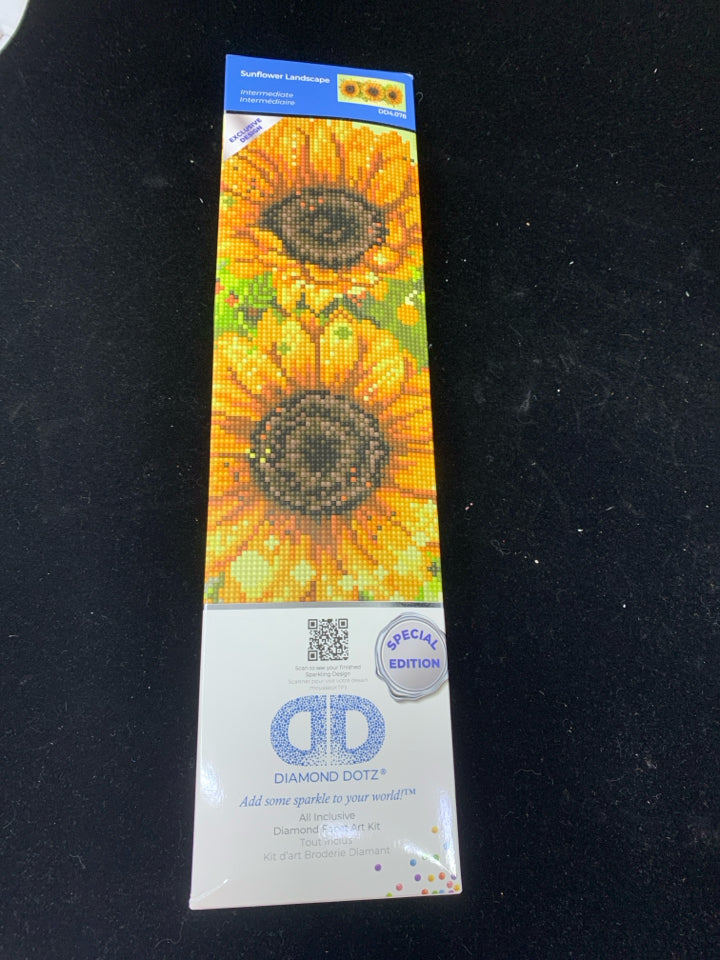 NIB SUNFLOWER LANDSCAPE DIAMOND ART DIAMOND DOTZ.