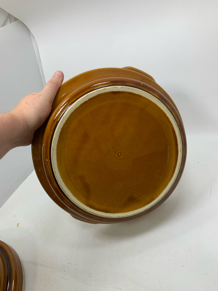 VTG CASSEROLE COVERED DISH.