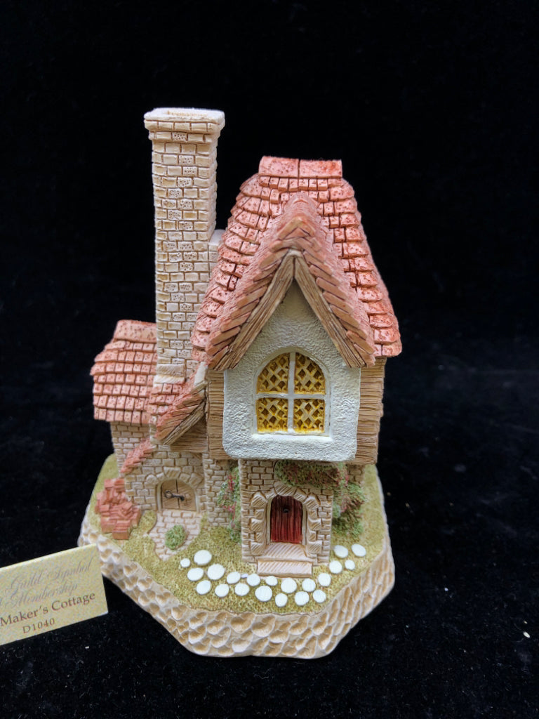 DAVID WINTER COTTAGE TILE MAKERS COTTAGE.