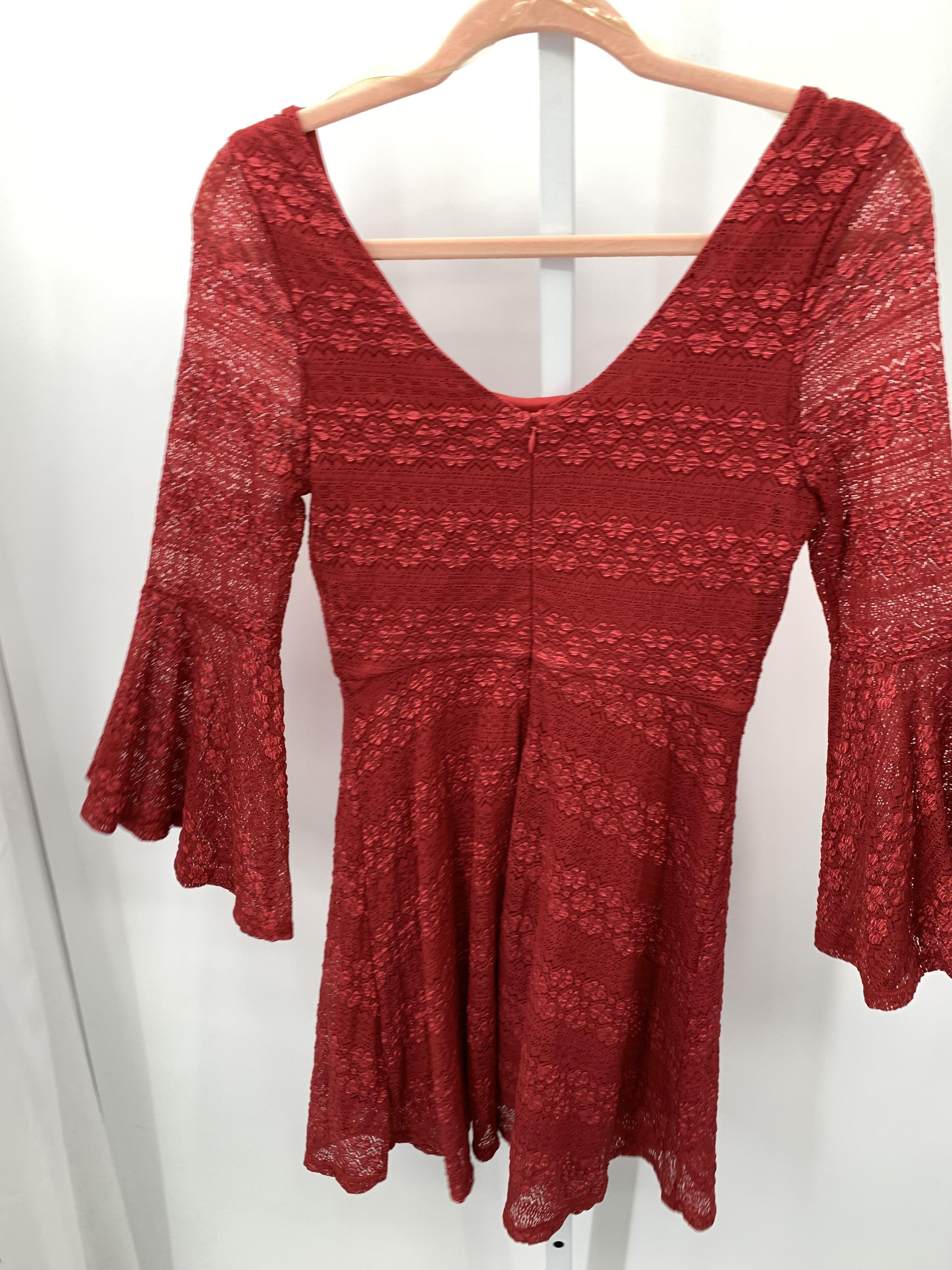 Love Reign Size Small Juniors Long Sleeve Dress