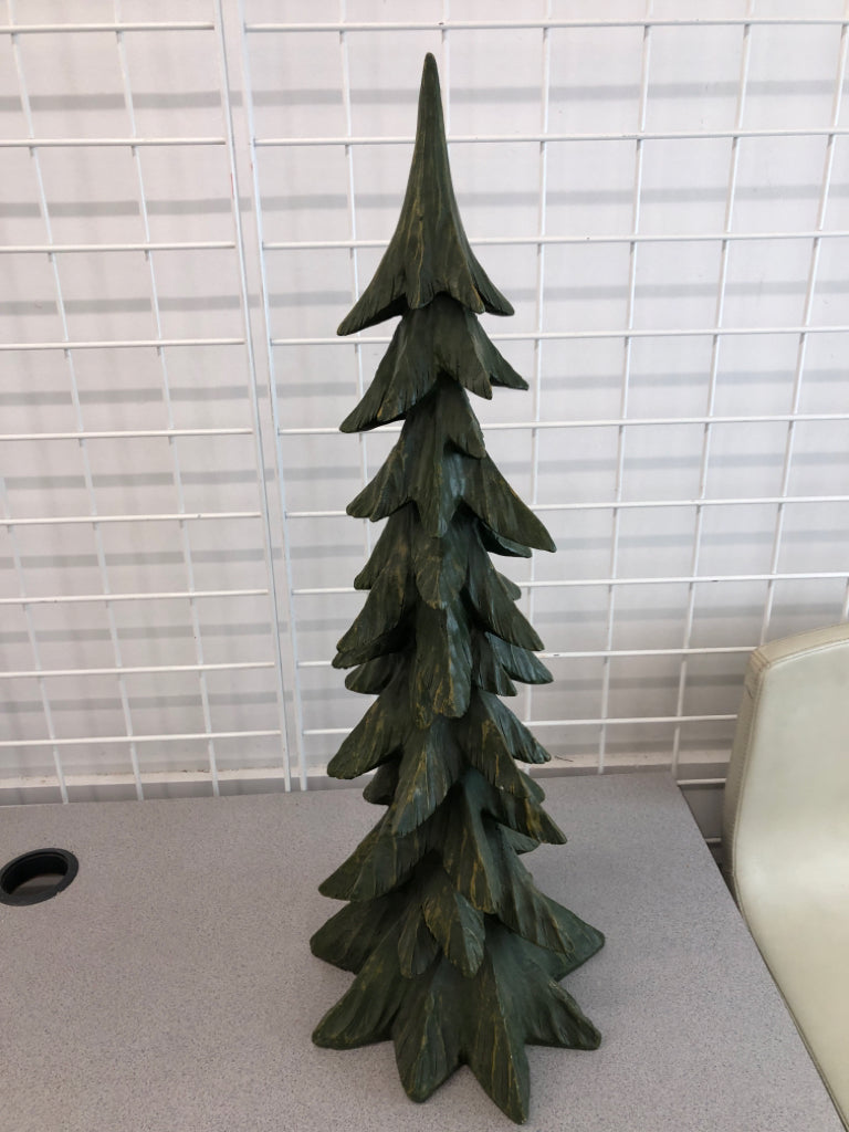 WOODEN PINE TREE DECOR.
