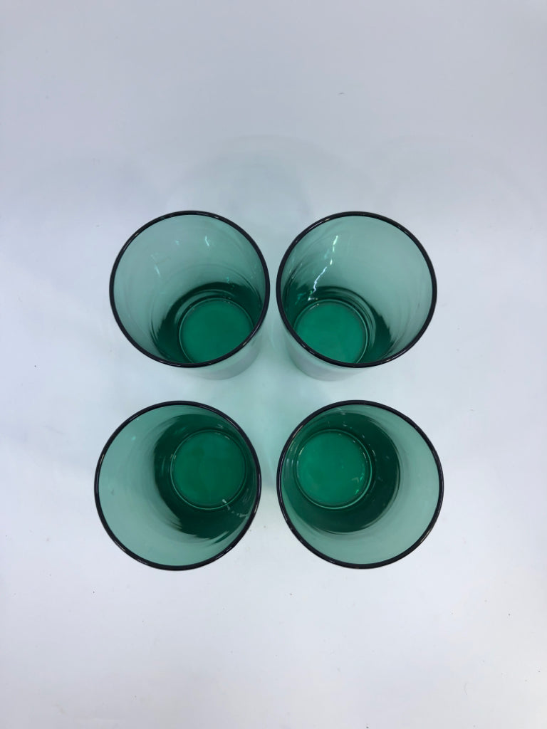 4 GREEN GLASSES.