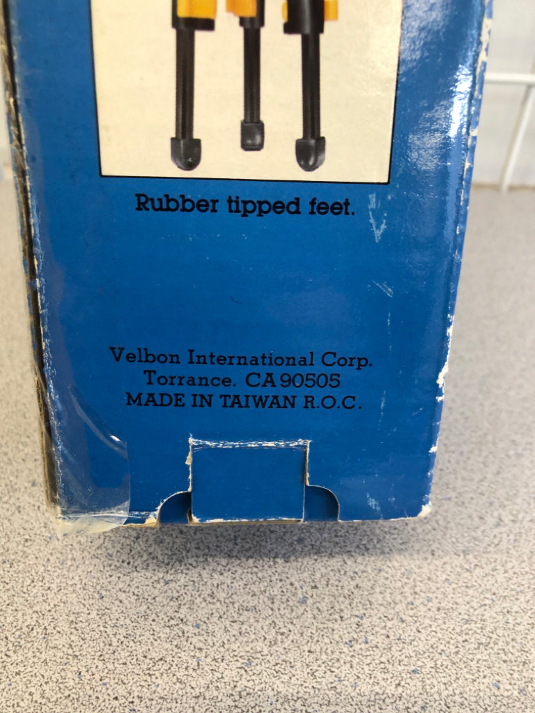 NIB VELBON TRACER 301 TRIPOD.