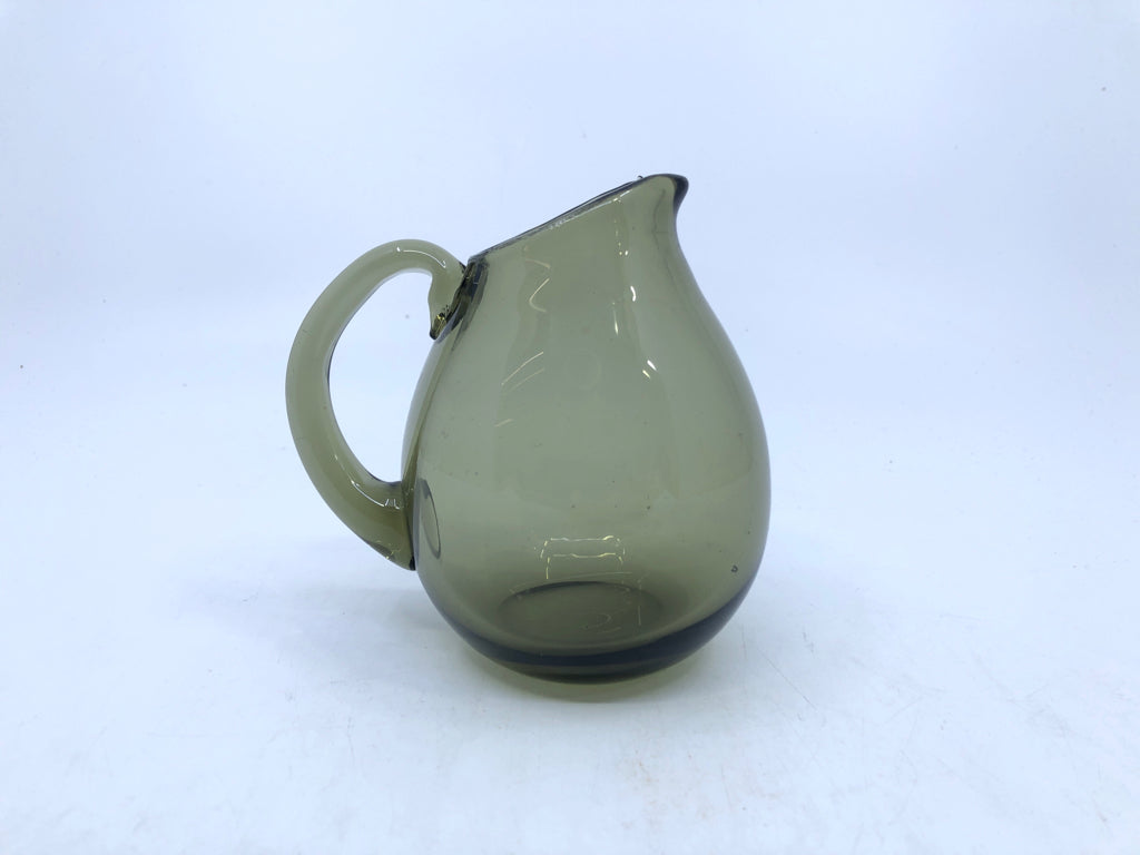 VTG SMALL SMOKEY GLASS CREAMER W HANDLE.