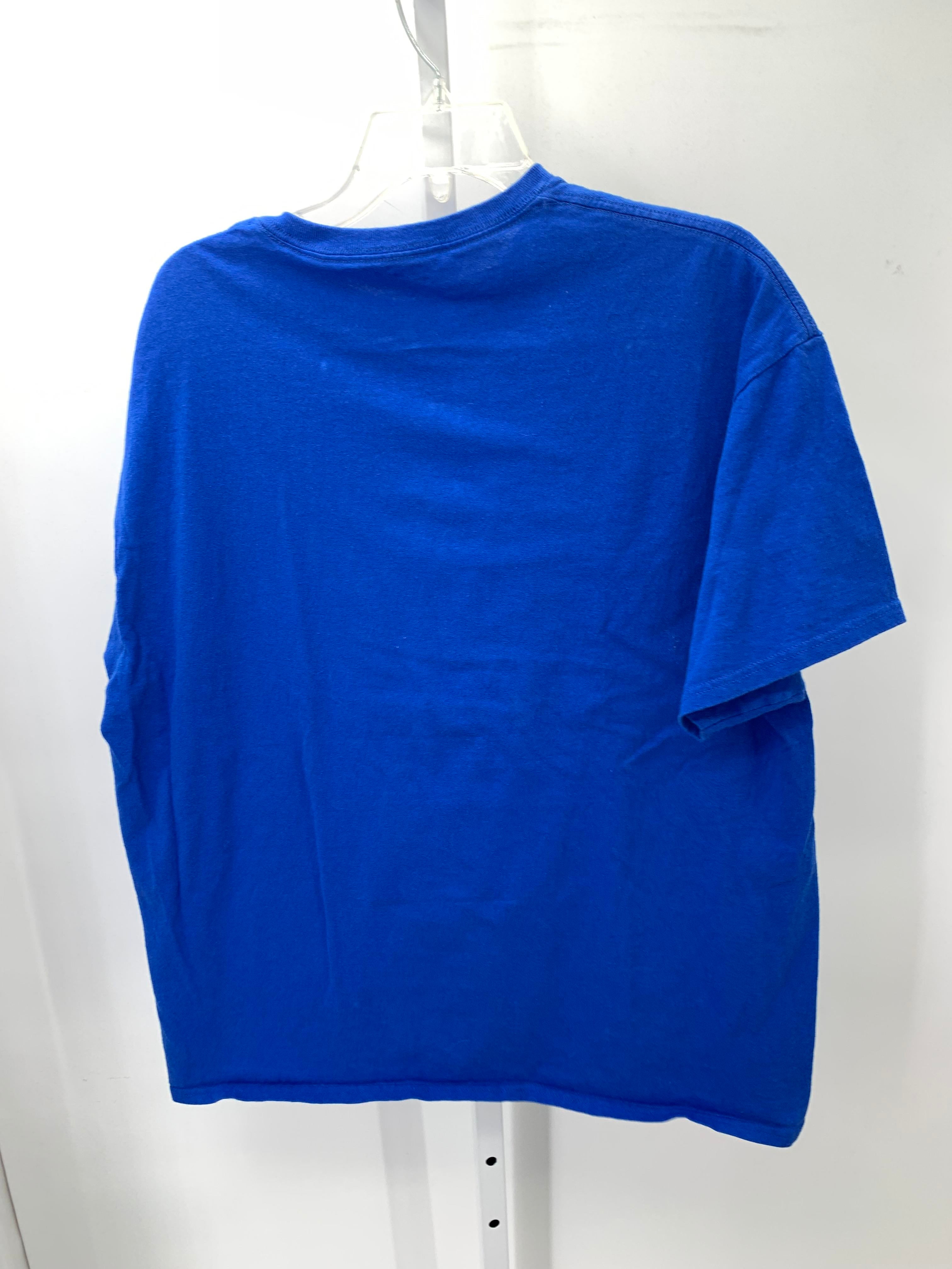 GRAPHIC KNIT TEE.