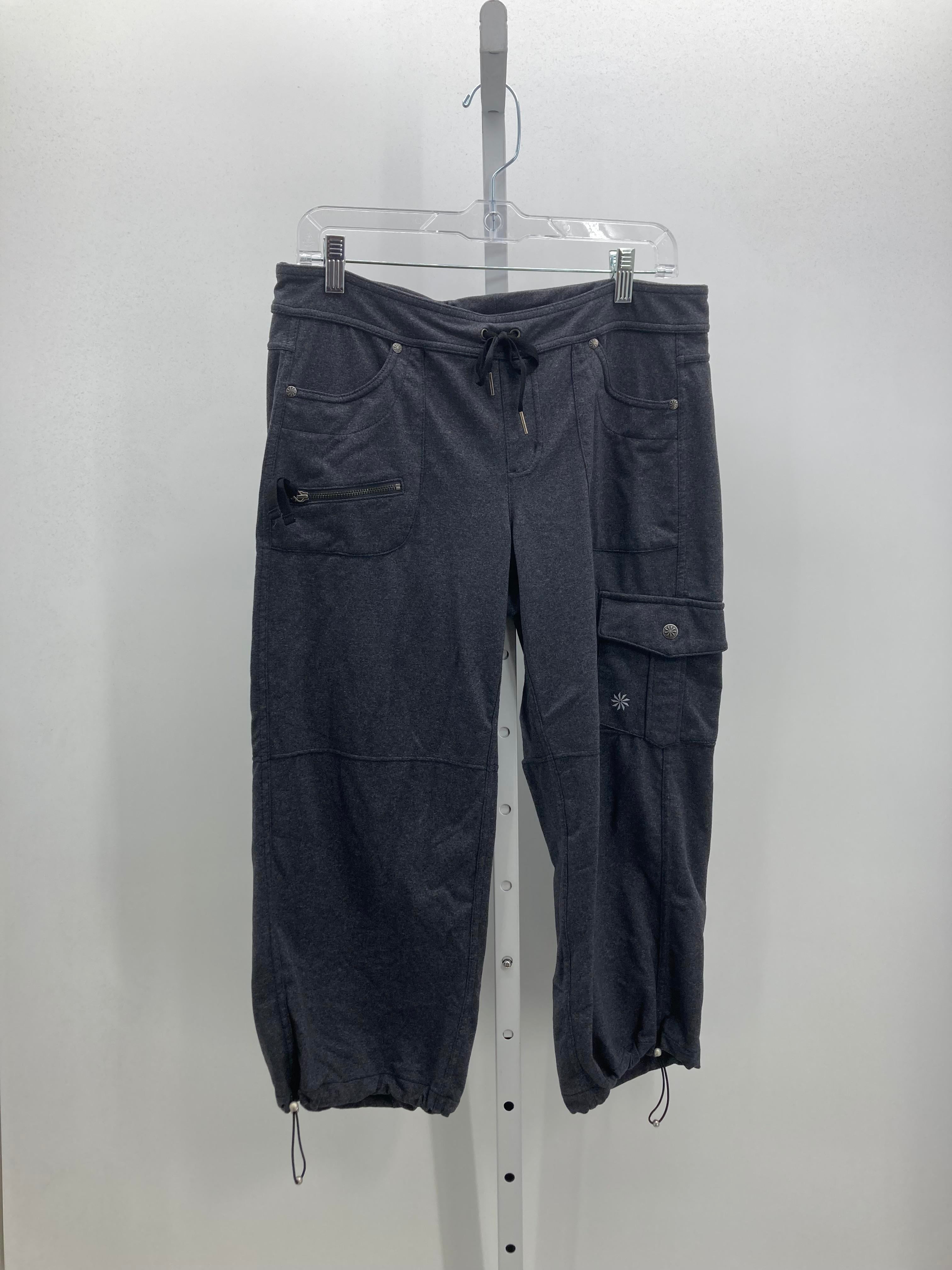 Athleta Size Medium Misses Capri Pants