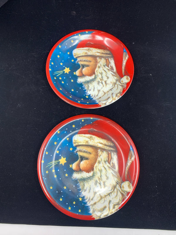 2 SANTA PLATES.