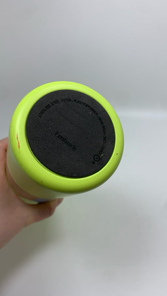 NWT LIME GREEN EMBARK WATER BOTTLE.