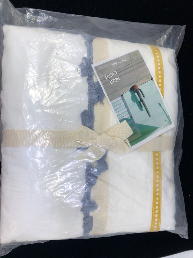 NIP FULL DUVET COVER.