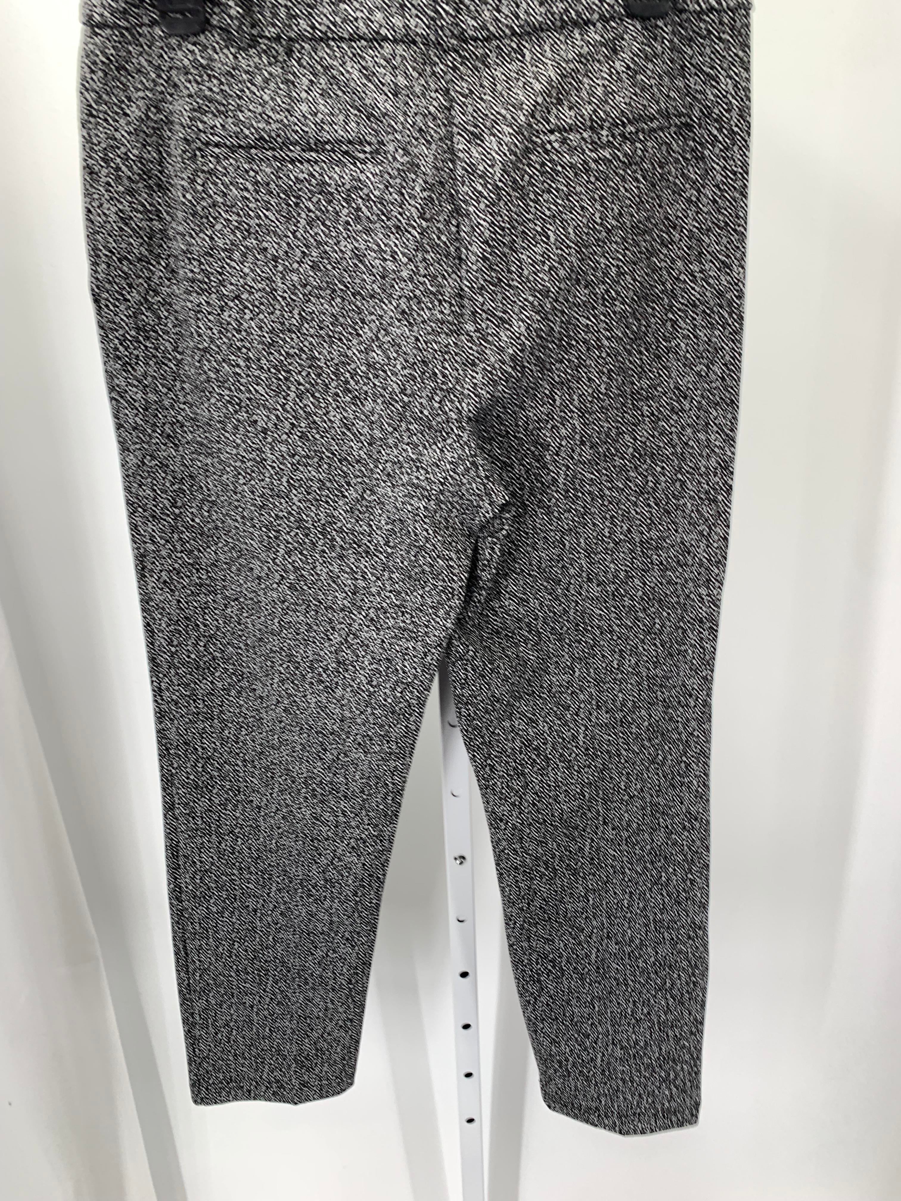 Soho Size 6 Misses Pants