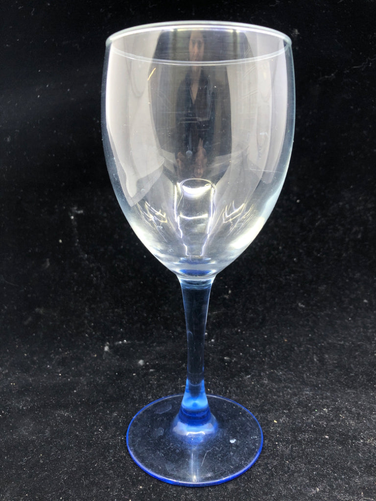 2 WINE GLASSES W/BLUE STEM.