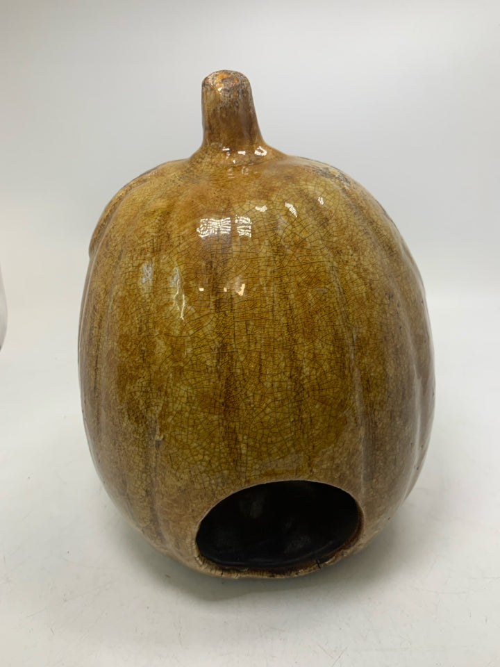 RUSTIC CERAMIC HOLLOW JACKO LANTERN CANDLE HOLDER.